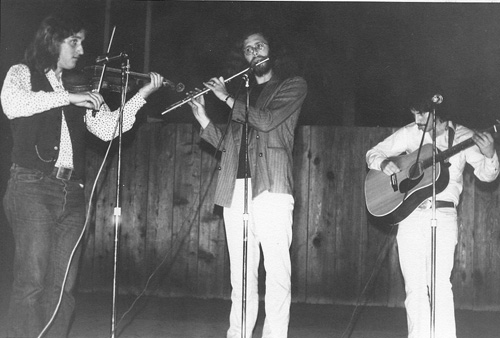 Aircastle - 1976 - Jeremy Cohen, Bob Gilmore and Dave Godet - Camp Meeker stage